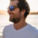Handsome, tall and tanned guy wants to meet shy woman in Kitchener